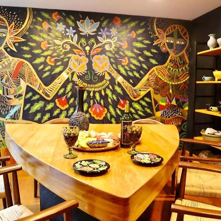 Luxurious Mid Century Modern Folk Art Home Мехико Экстерьер фото