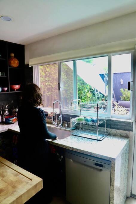 Luxurious Mid Century Modern Folk Art Home Мехико Экстерьер фото